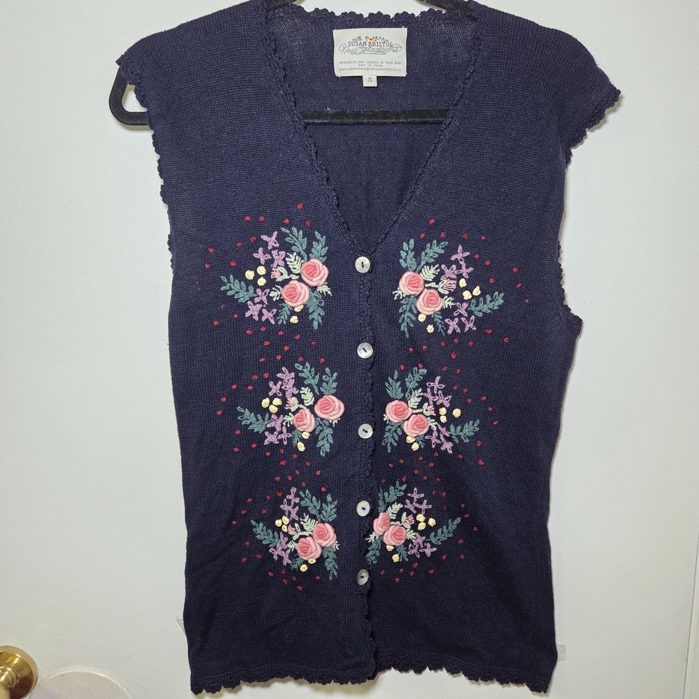 Vtg Sweater Vest Embroidered Floral Buttonโ Front Cottagecore Size Small Grandma